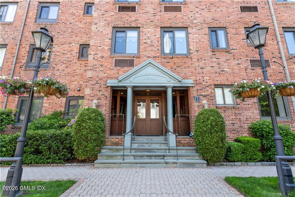 11 Lafayette Court, Unit 5B Greenwich, CT 06830 - Photo 29 of 34 Welcome to Greenwich Towers