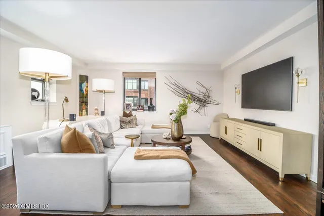 $1,340,000 | 11 Lafayette Court, Unit 5B, Greenwich, CT 06830