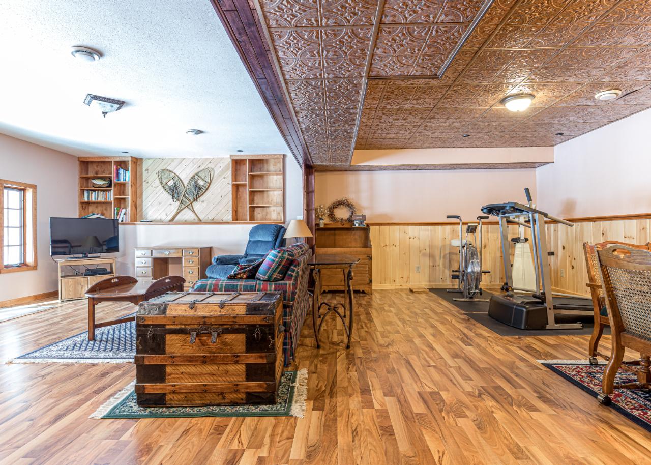 10426 Howards End Road Minocqua, WI 54548 - Photo 7 of 35 Gallery Image 7