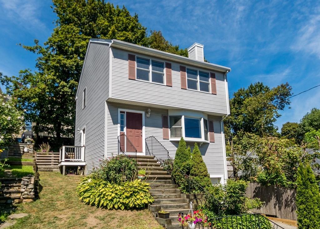 66 Albemarle Road Waltham, MA 02452 - Photo 3 of 29 Gallery Image 3