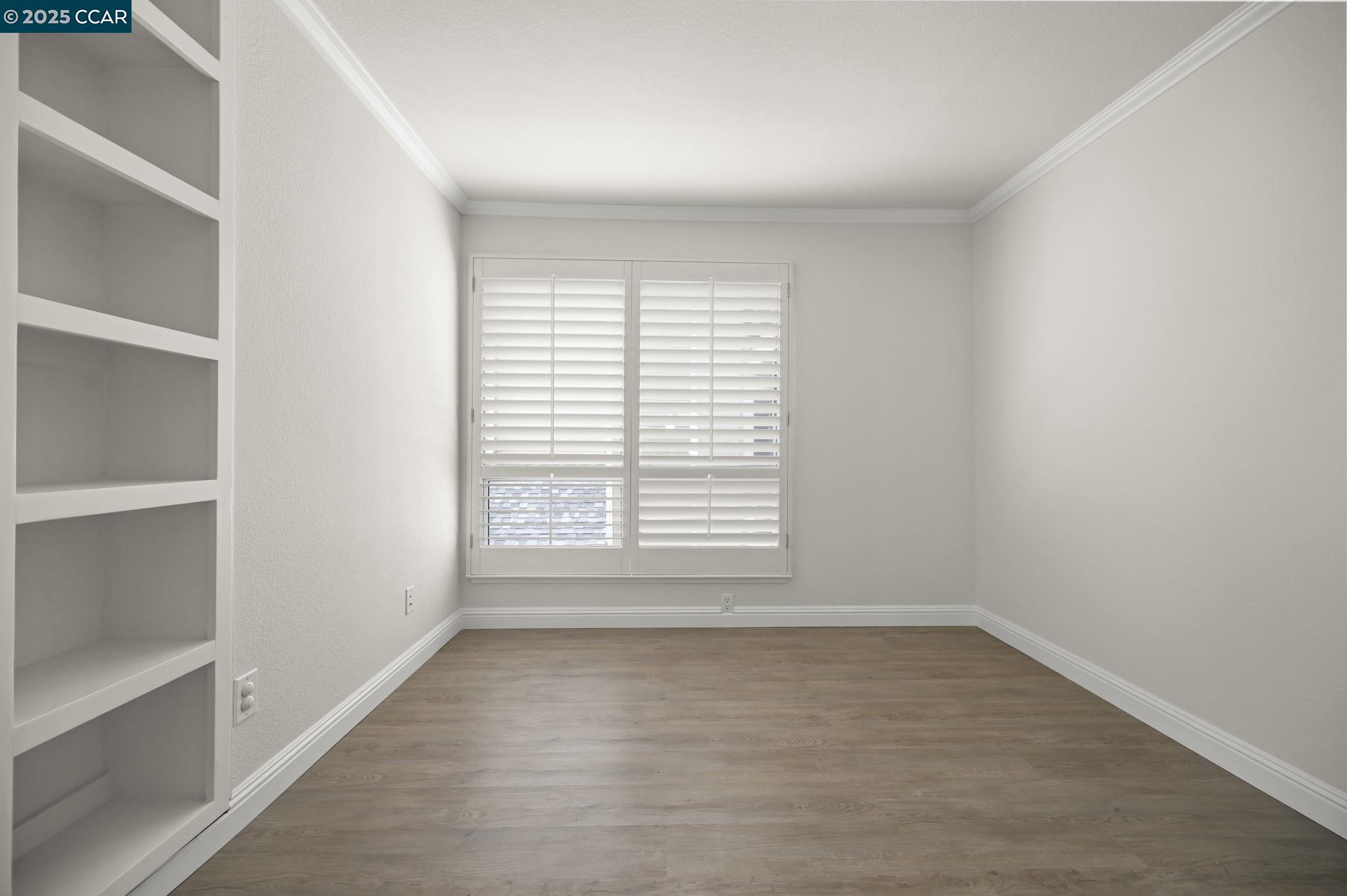 2550 Oak Road, Unit 209 Walnut Creek, CA 94597 - Photo 20 of 34 an empty room with a window