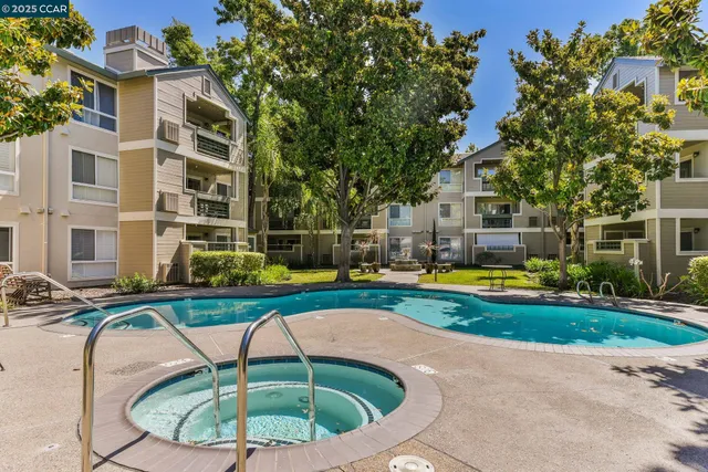 $549,000 | 2550 Oak Road, Unit 209, Walnut Creek, CA 94597