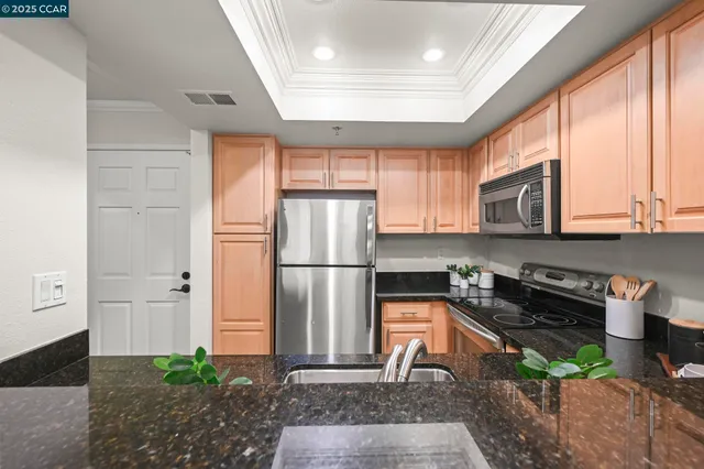 $549,000 | 2550 Oak Road, Unit 209, Walnut Creek, CA 94597