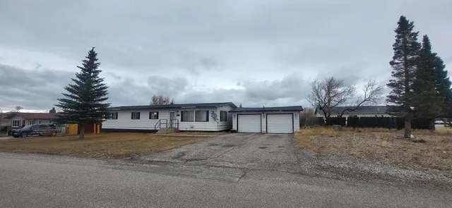 $90,000 | 103 South Clark Street, Hanna, WY 82327