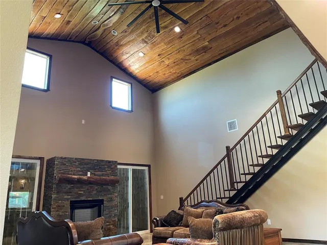 $950,000 | 218 Fm 80 Street South, Teague, TX 75860