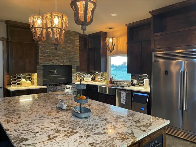 $950,000 | 218 Fm 80 Street South, Teague, TX 75860