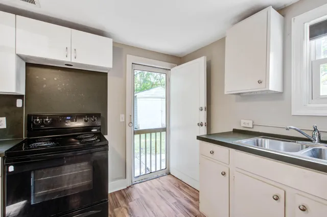 $1,195 | 1618 Acacia Street, Unit B, Charleston, SC 29407