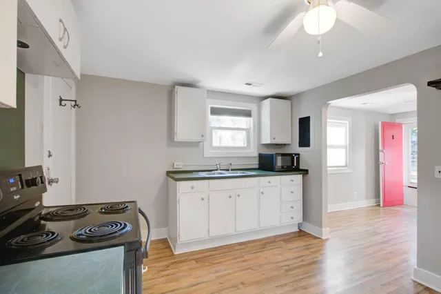 $1,195 | 1618 Acacia Street, Unit B, Charleston, SC 29407