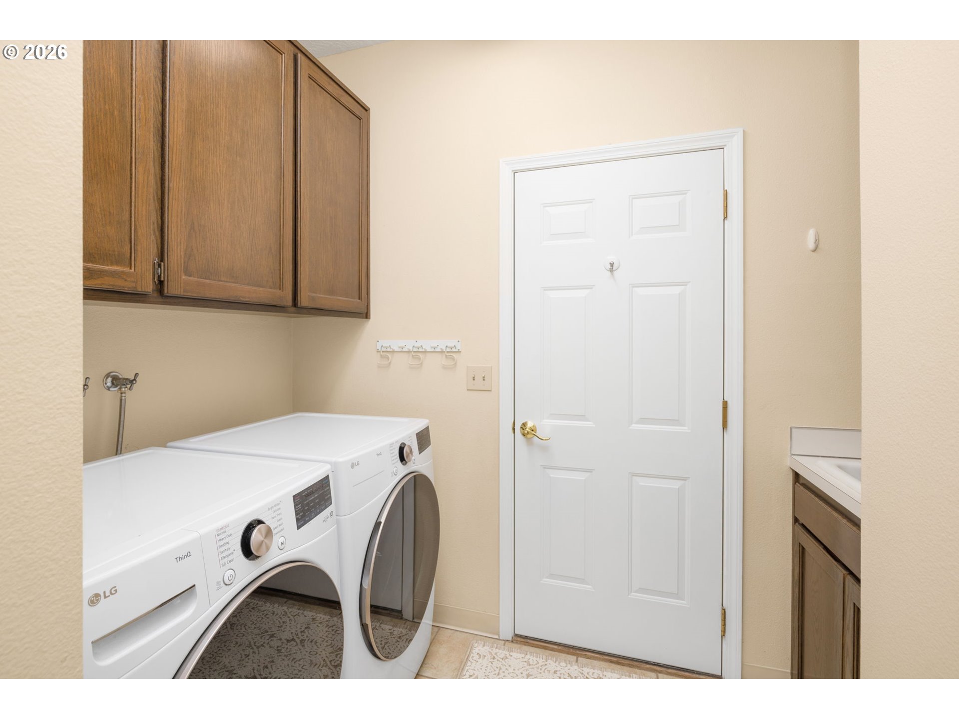 5324 Southwest Wichita Street Tualatin, OR 97062 - Photo 25 of 47 Laundry