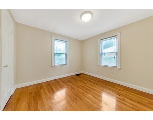 188 Windemere Street Springfield, MA 01104 - Photo 11 of 26 Gallery Image 11