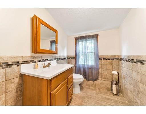 188 Windemere Street Springfield, MA 01104 - Photo 17 of 26 Gallery Image 17