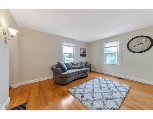 188 Windemere Street Springfield, MA 01104 - Photo 9 of 26 Gallery Image 9