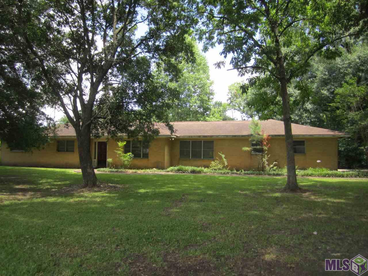 1523 Sharp Road Baton Rouge, LA 70815 - Photo 1 of 17