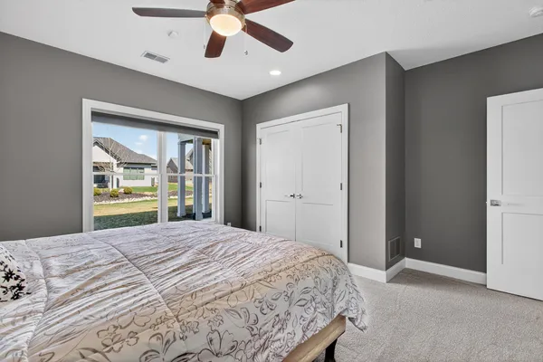 $875,000 | 4728 Red Oak Court, Bettendorf, IA 52722