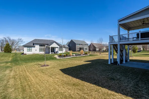 $875,000 | 4728 Red Oak Court, Bettendorf, IA 52722