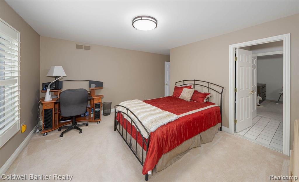 3849 Walnut Brook Drive Rochester Hills, MI 48309 - Photo 37 of 64