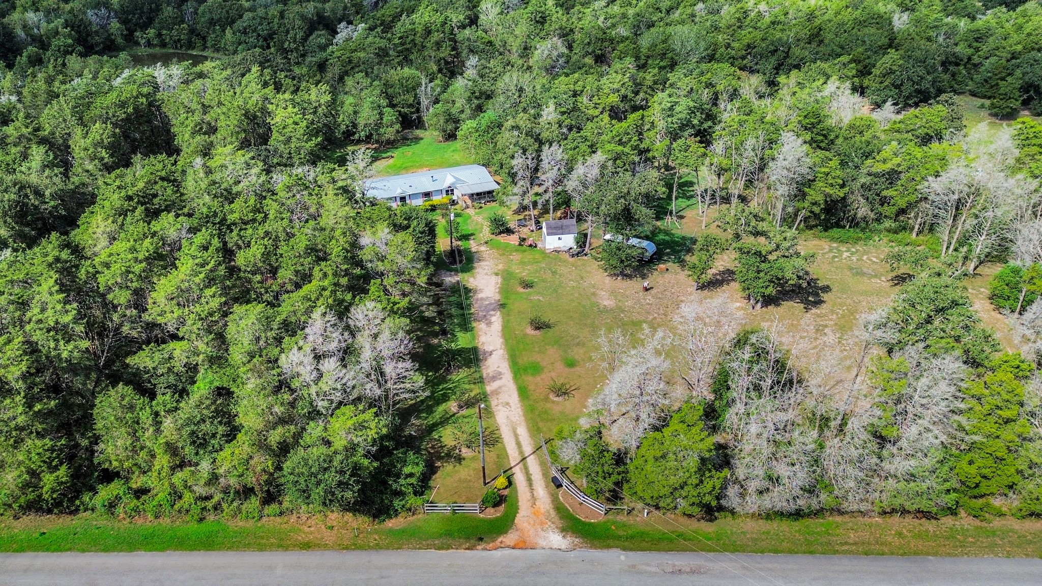 15713 Hinkel Road Cat Spring, TX 78933 - Photo 31 of 32 Gallery Image 31