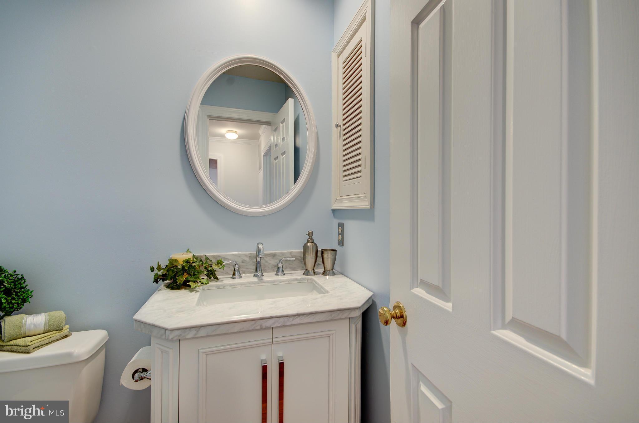 4200 Ferry Landing Road Alexandria, VA 22309 - Photo 14 of 24 Bath