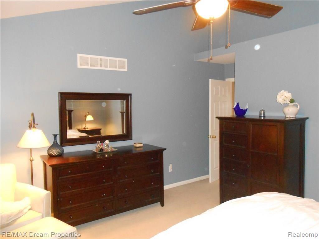 3684 Riverside Drive Canton, MI 48188 - Photo 13 of 33 DSCN3091.JPG