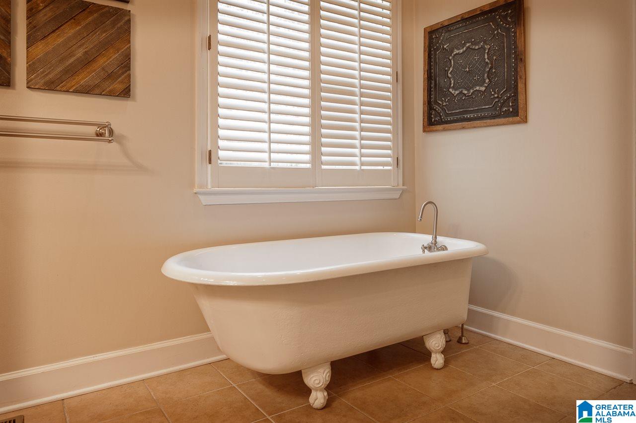 5231 Sicard Hollow Road Birmingham, AL 35242 - Photo 14 of 26