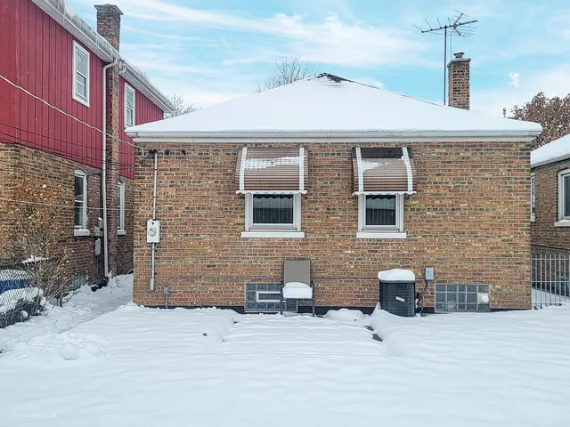 $299,900 | 5117 South Luna Avenue, Chicago, IL 60638
