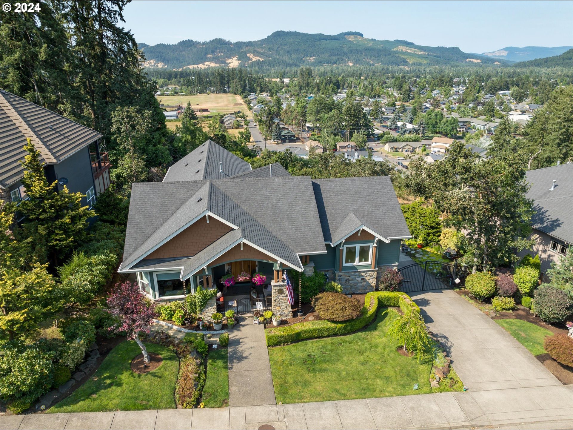 6188 Fernhill Loop Springfield, OR 97478 - Photo 39 of 40 an aerial view of a house