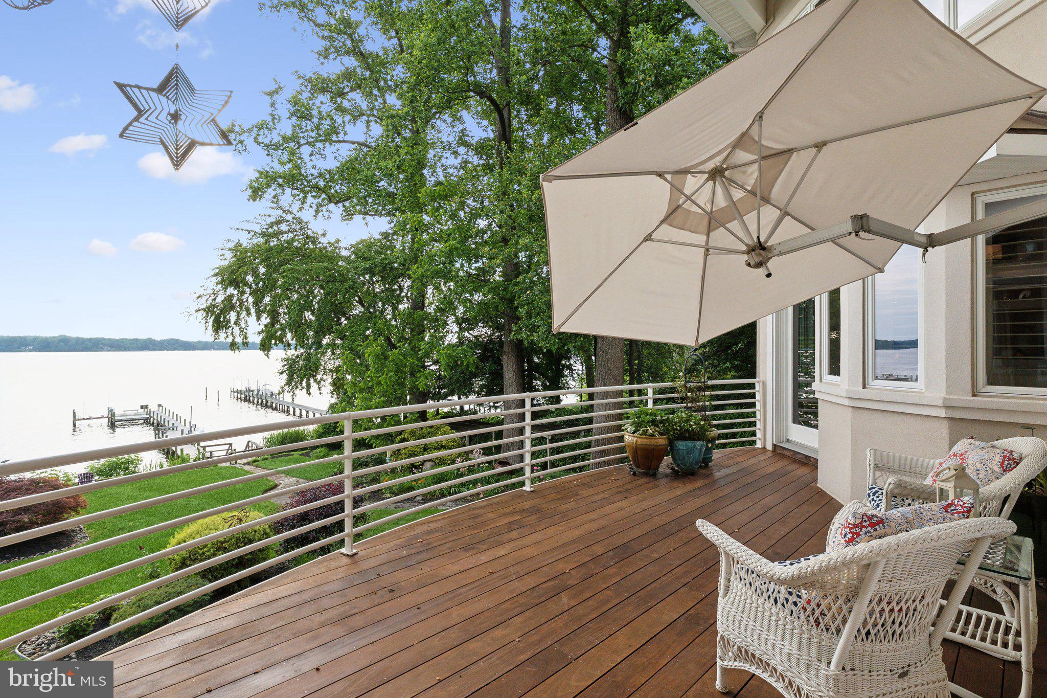 922 Old County Road Severna Park, MD 21146 - Photo 6 of 61 a view of outdoor space and deck