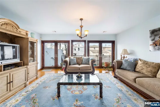 $4,500 | 220 Harrison Avenue, Harrison, NJ 07029