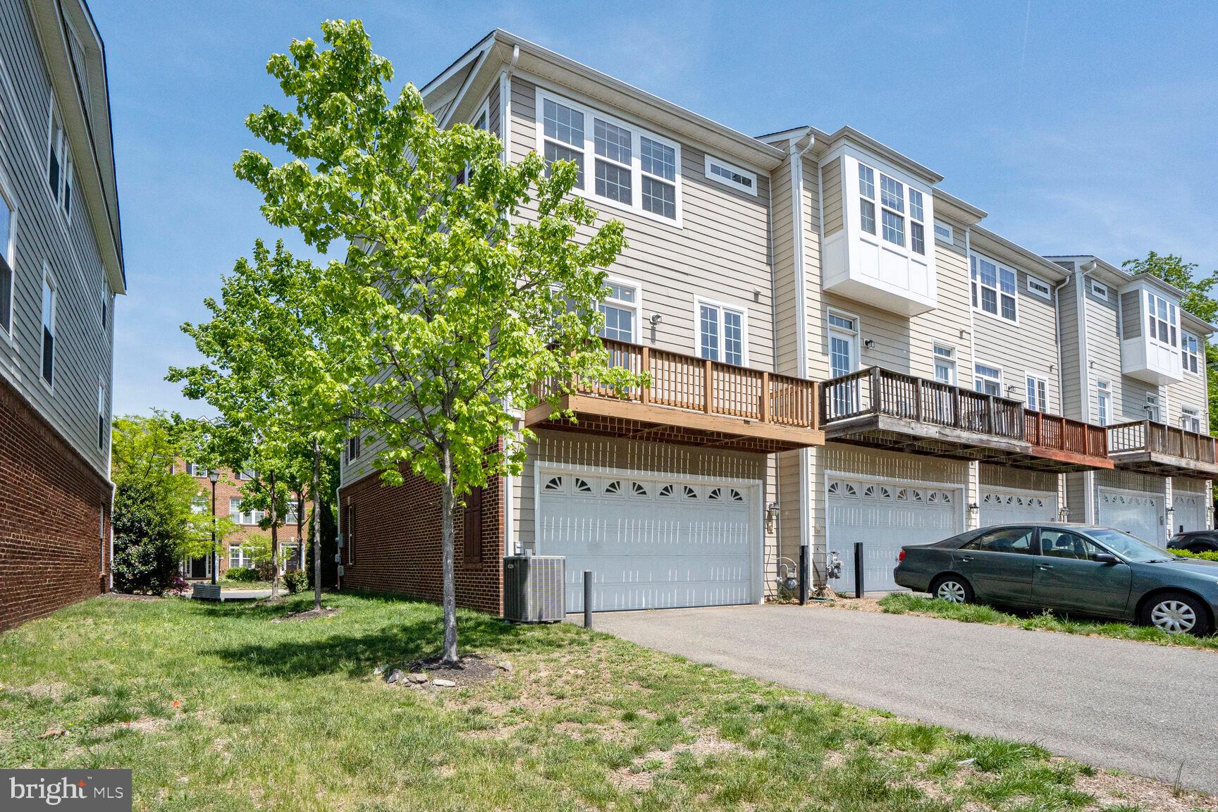 42777 Hay Road Ashburn, VA 20147 - Photo 4 of 21