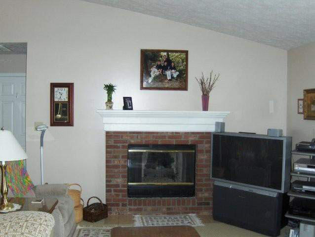 11480 West Division Road Yorktown, IN 47396 - Photo 3 of 9 Gallery Image 3