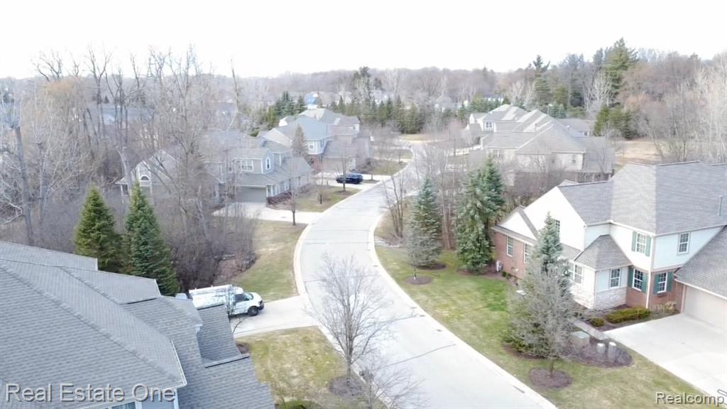 3585 Windingbrook Circle, Unit 89 Rochester Hills, MI 48309 - Photo 3 of 59 Gallery Image 3