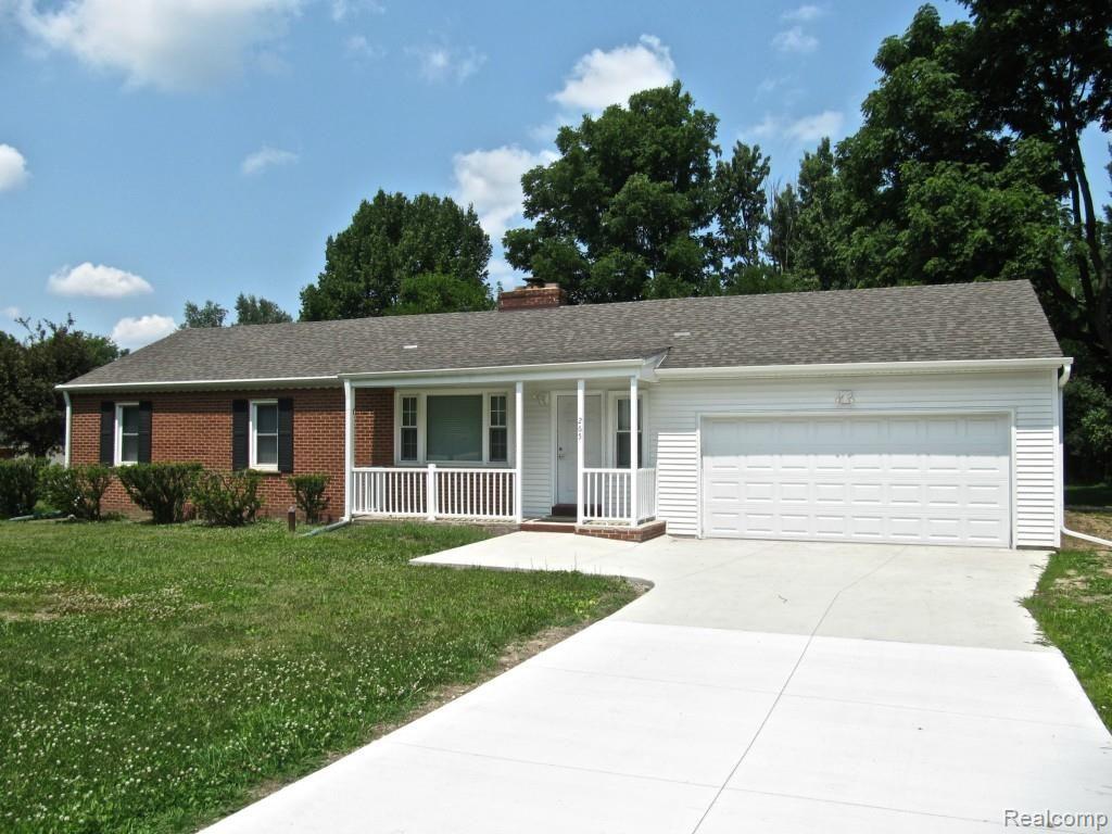 265 East Gunn Road Rochester, MI 48306 - Photo 1 of 28 265 E Gunn Rd