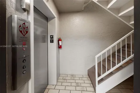 $637,500 | 9001 Southwest 94th Street, Unit 201, Miami, FL 33176