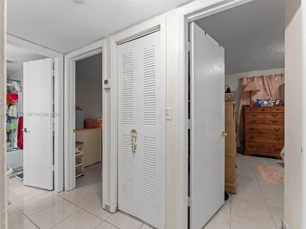 $239,900 | 1655 West 44th Place, Unit 448, Hialeah, FL 33012