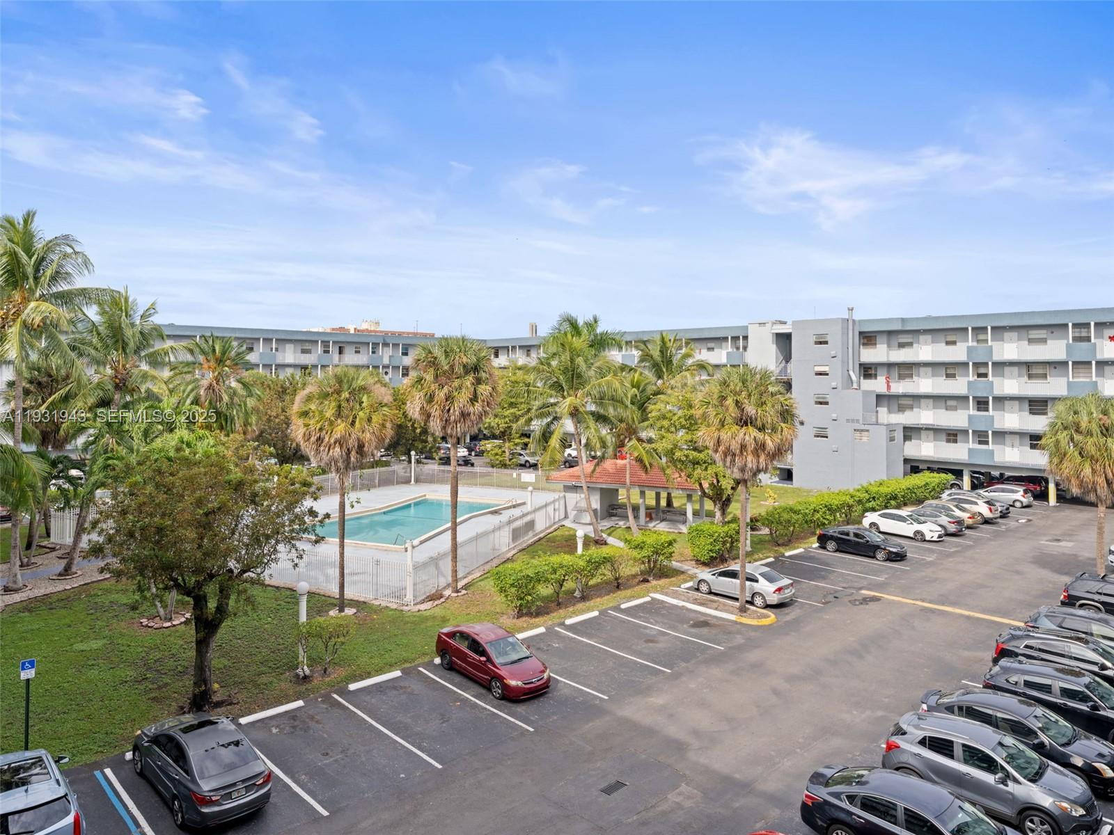 1655 West 44th Place, Unit 448 Hialeah, FL 33012 - Photo 17 of 25