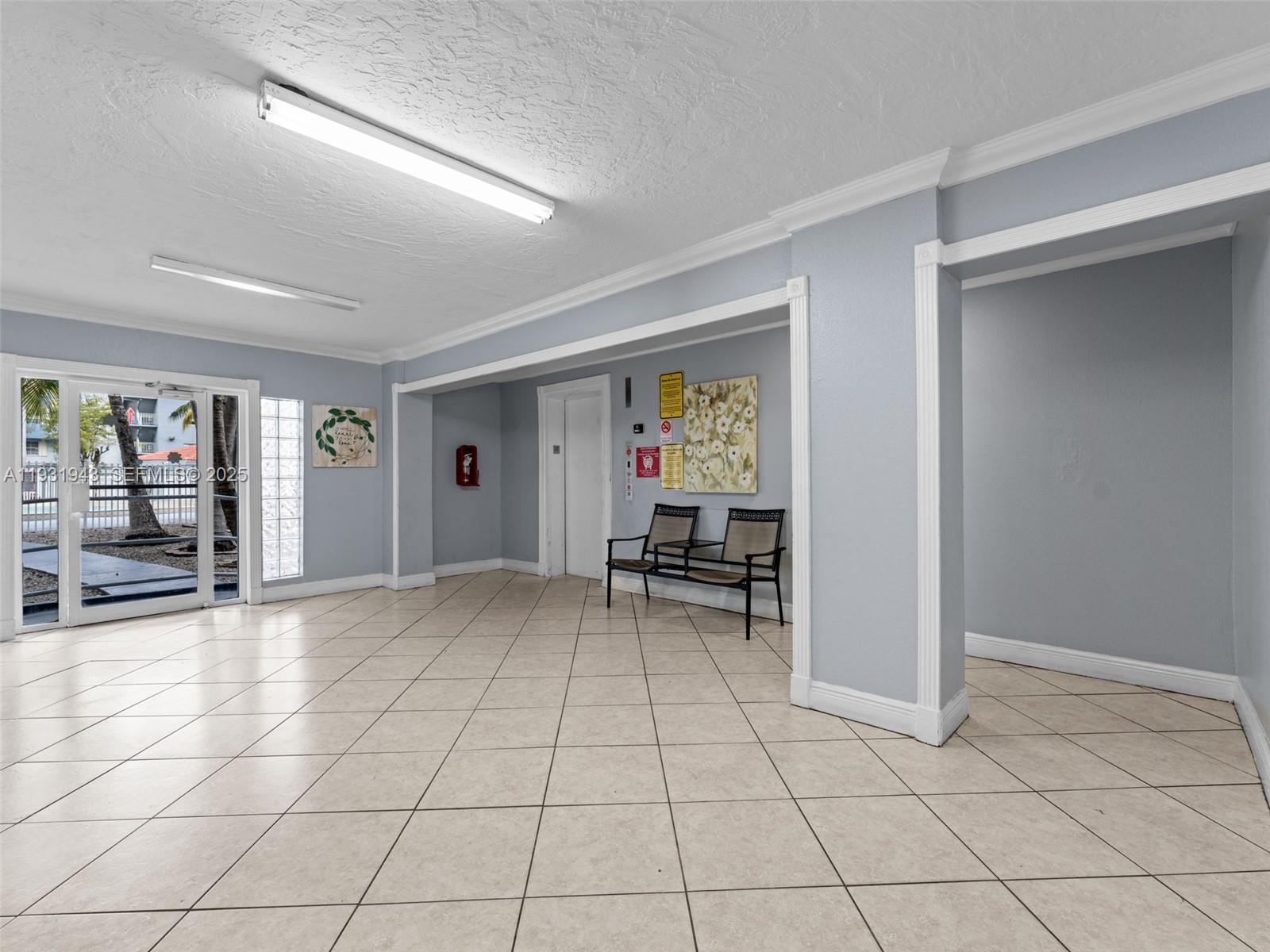 1655 West 44th Place, Unit 448 Hialeah, FL 33012 - Photo 19 of 25 Building Lobby
