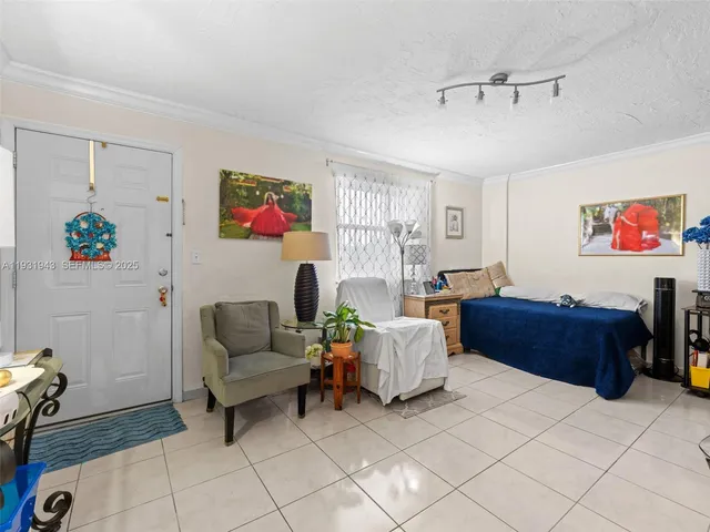 $275,000 | 1655 West 44th Place, Unit 448, Hialeah, FL 33012