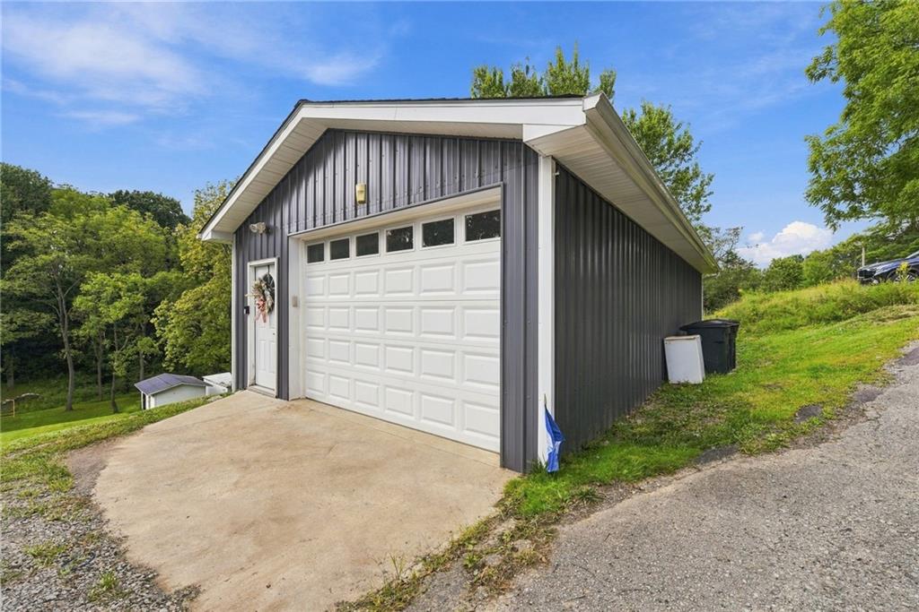 1064 Lux Road Jeannette, PA 15644 - Photo 37 of 43 4 car detached
