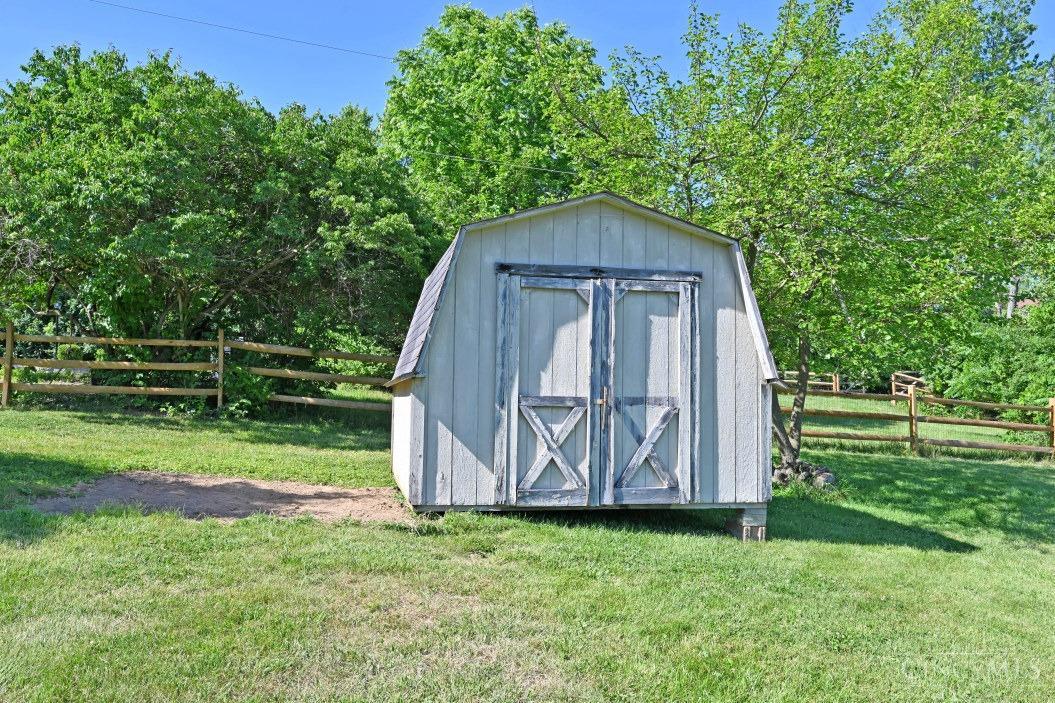 6712 Hearne Road Cincinnati, OH 45248 - Photo 47 of 51