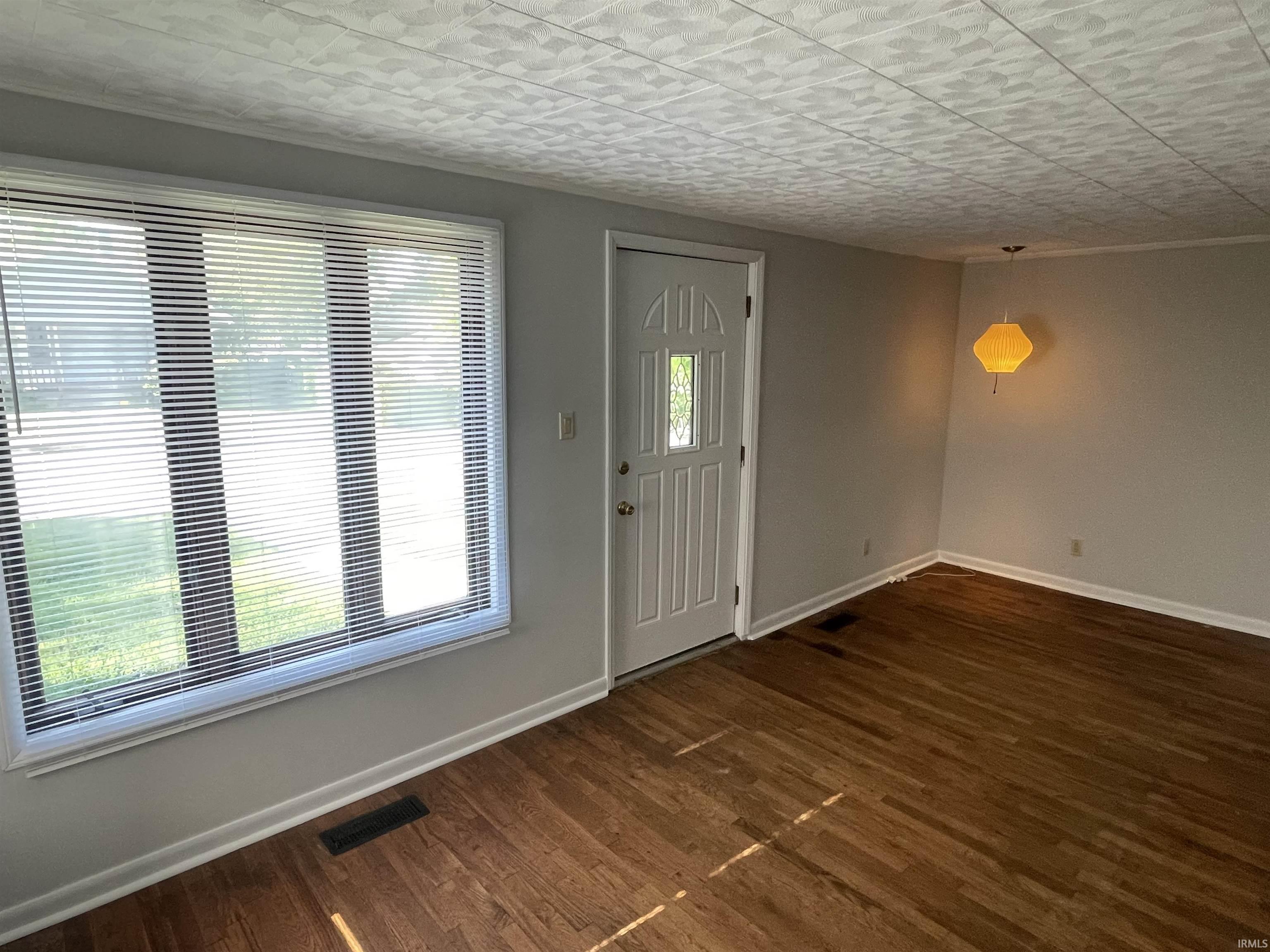 620 West Dixie Street Bloomington, IN 47403 - Photo 3 of 27