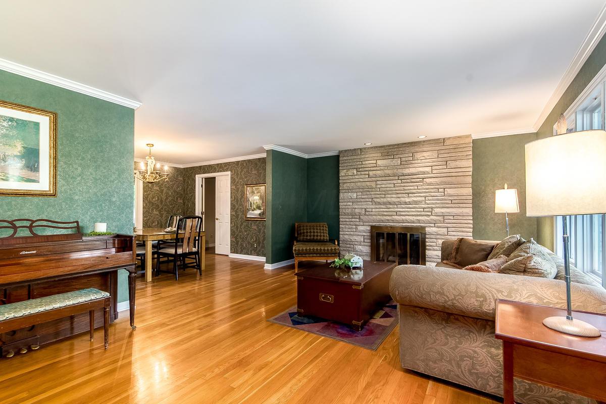 3093 Carisbrook Road Columbus, OH 43221 - Photo 21 of 45 Gallery Image 21