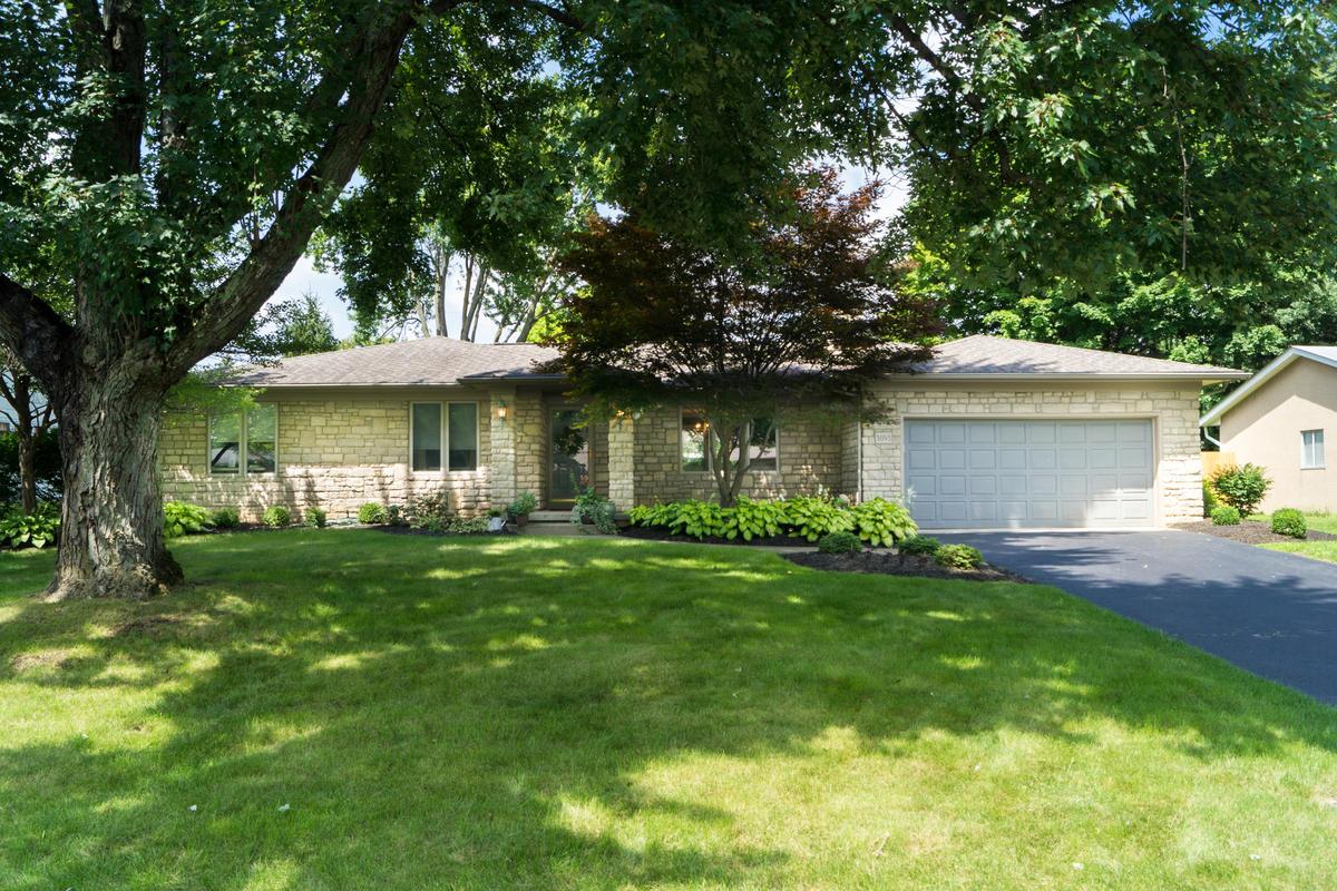 3093 Carisbrook Road Columbus, OH 43221 - Photo 3 of 45 Gallery Image 3