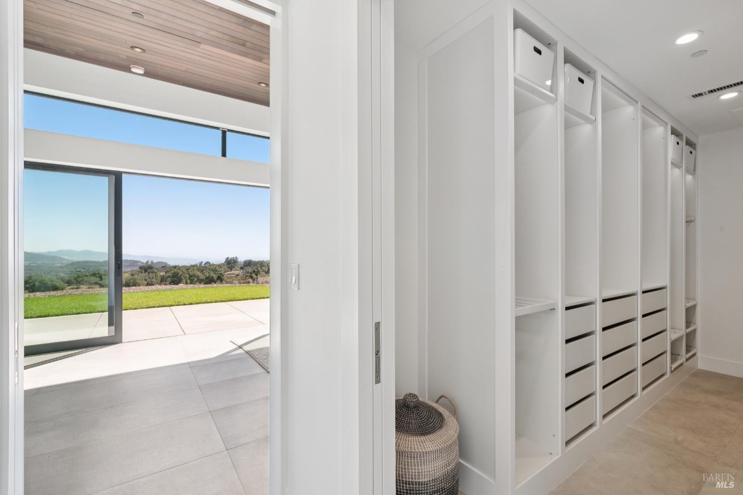 3400 Atlas Peak Road Napa, CA 94558 - Photo 17 of 34 a view of a walk in closet