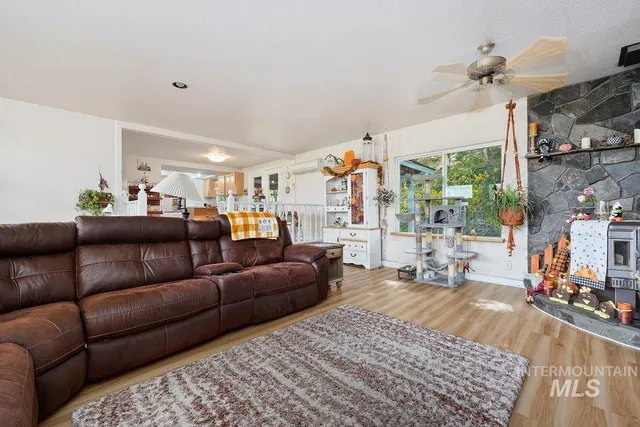 $380,000 | 598 North Gray Drive, King Hill, ID 83633