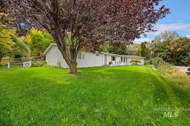 $380,000 | 598 North Gray Drive, King Hill, ID 83633