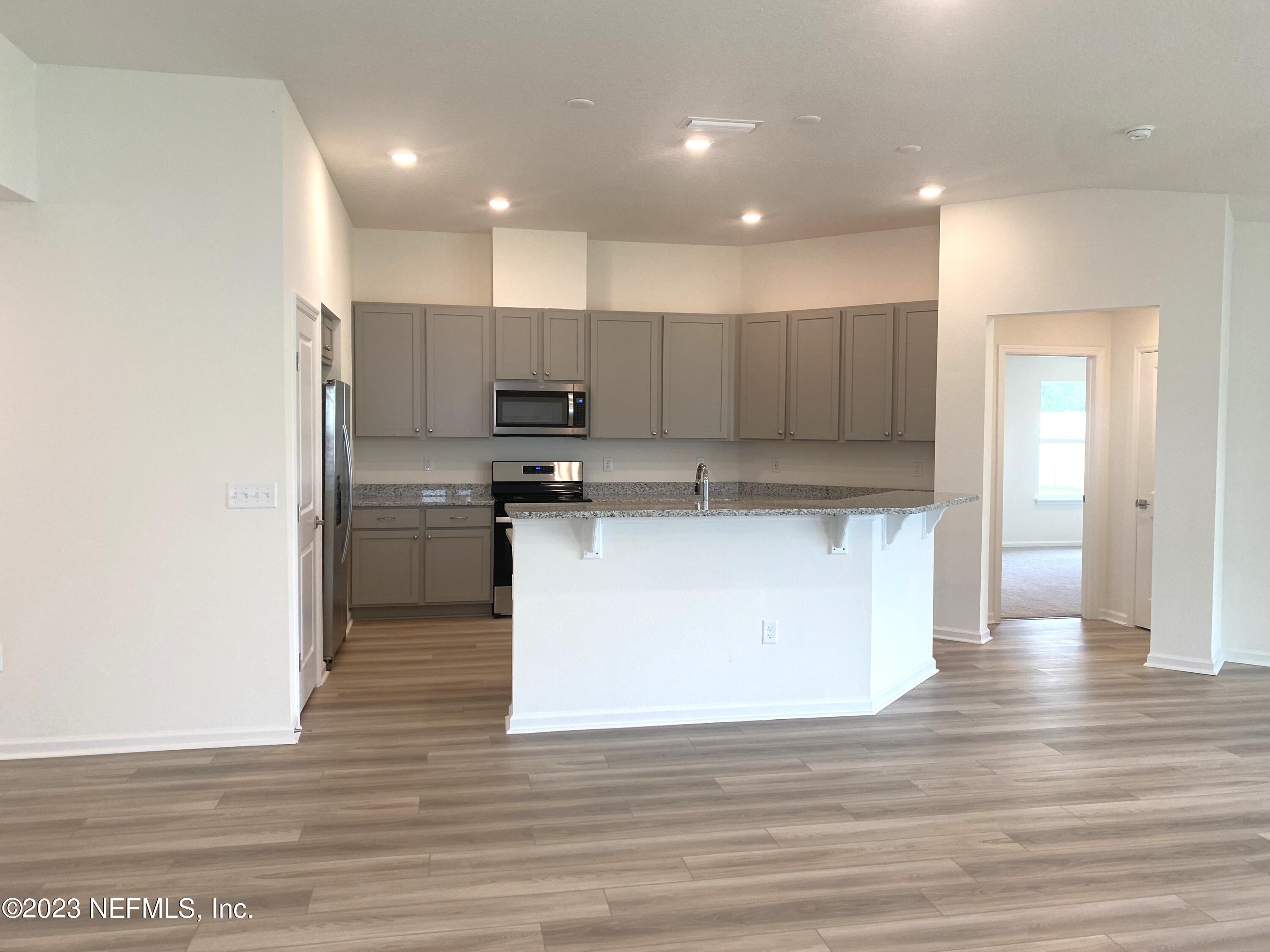 7930 Rippa Valley Way Jacksonville, FL 32222 - Photo 4 of 19 4- kitchen (3)