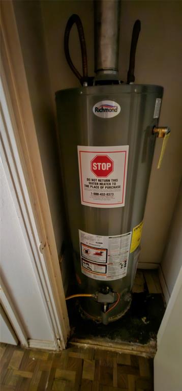 403 North Park Drive Springhill, LA 71075 - Photo 13 of 31 a view of water heater
