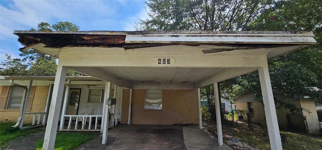 403 North Park Drive Springhill, LA 71075 - Photo 2 of 31 a view of outdoor space and deck