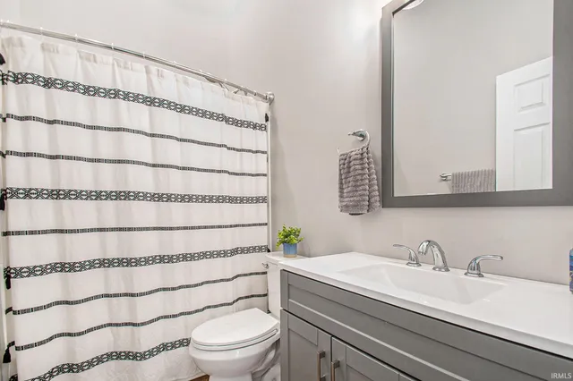 $565,000 | 17303 Ireland Road, South Bend, IN 46614