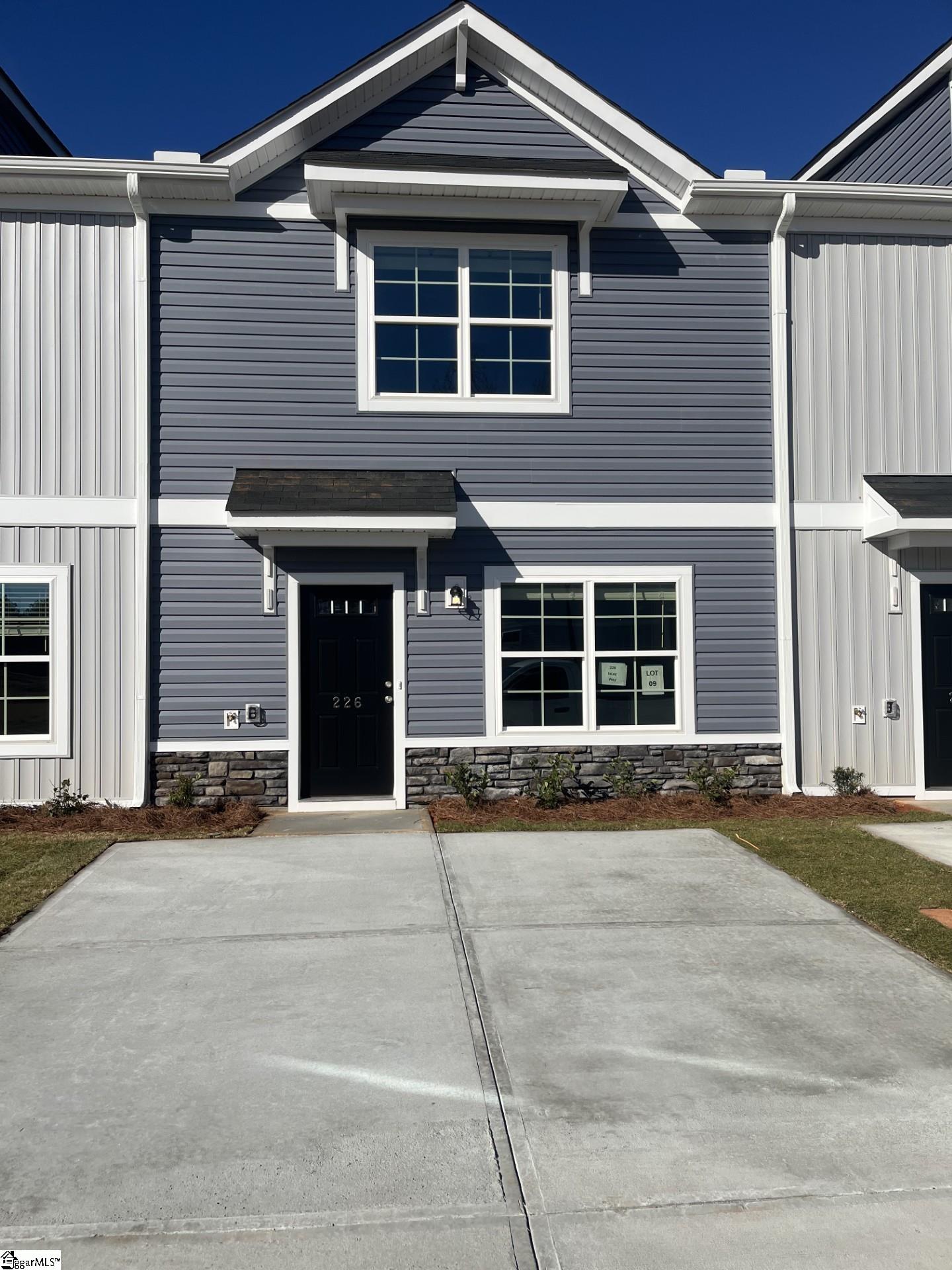 402 Speyside Lane Anderson, SC 29621 - Photo 1 of 20
